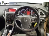 Used Vauxhall Astra SRi 165 HP (121 kW) 2013 Bronze Hatchback
