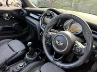 Używany Mini Cooper Cabriolet 2017 Czerwony Kabriolet