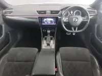 Usado Skoda Superb SportLine 150 HP (110 kW) 2017 Branco Citadino