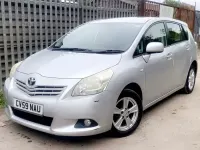 Used Toyota Verso 2009 Silver MPV