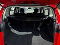 Used Vauxhall Zafira Design Edition 140 HP (102 kW) 2016 Red MPV