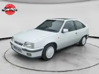 Used Vauxhall Astra 1990 White Hatchback