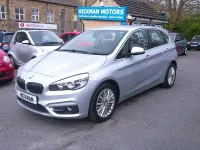 Begagnad BMW 218 Luxury Line 2015 Silver Halvkombi
