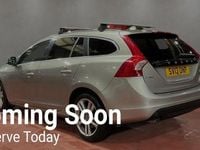 Usado Volvo V60 SE Lux 115 CV (84 kW) 2013 Dorado Familiar