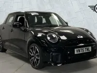 Used Mini Cooper Hatch 113 kW (154 HP) 2025 Black Hatchback
