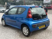 Used Peugeot 107 Active 68 HP (50 kW) 2013 Blue Hatchback