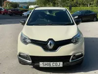 Usado Renault Captur Dynamique 90 HP (66 kW) 2016 Bege SUV