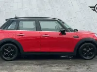 Used Mini Cooper Classic 134 HP (98 kW) 2021 Red Hatchback