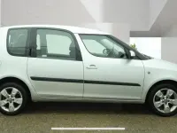Gebraucht Skoda Roomster 2008 Silber Van / Kleinbus