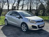 Used Kia Rio 107 HP (78 kW) 2012 Silver Hatchback
