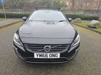 Usado Volvo V60 Business Edition 120 HP (88 kW) 2017 Preto Carrinha