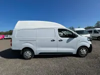 Used Vauxhall Vivaro 100 HP (73 kW) 2023 White MPV