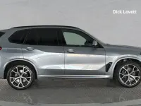 Usado BMW X5 M Sport 347 CV (255 kW) 2024 Gris SUV