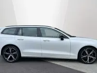 Usado Volvo V60 Plus 2023 Blanco Familiar