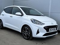 Used Hyundai i10 Premium 62 HP (45 kW) 2024 White Hatchback