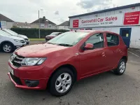 Used Dacia Sandero Lauréate 90 HP (66 kW) 2014 Red Hatchback