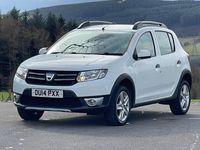 Used Dacia Sandero Lauréate 90 HP (66 kW) 2014 White Hatchback