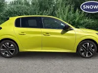 Used Peugeot 208 Allure 101 HP (74 kW) 2024 Yellow Hatchback