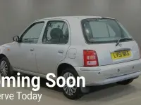 Usado Nissan Micra S 60 HP (44 kW) 2001 Prateado Citadino