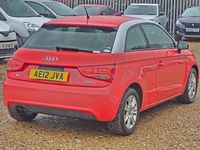 Begagnad Audi A1 2012 Röd Halvkombi