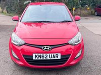 Używany Hyundai i20 Active 2012 Czerwony Hatchback