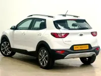 Used Kia Stonic 100 HP (73 kW) 2019 White SUV