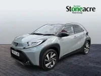 Used Toyota Aygo X 72 HP (52 kW) 2025 Green SUV
