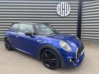Begagnad Mini Cooper Hatch 2019 Blå Halvkombi