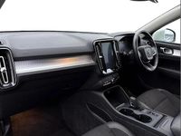 Usado Volvo XC40 Momentum 150 HP (110 kW) 2018 Branco SUV