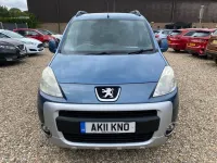 Used Peugeot Partner Tepee Outdoor 112 HP (82 kW) 2011 Blue MPV