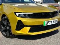 Used Vauxhall Astra 113 kW (154 HP) 2025 Yellow Hatchback