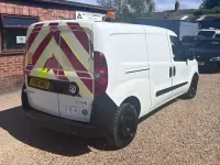 Used Vauxhall Combo S 105 HP (77 kW) 2015 White MPV