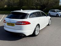 Used Jaguar XF 200 HP (147 kW) 2013 White Estate