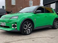 Used Renault 5 E-Tech Komfort 110 kW (150 HP) 2025 Hatchback