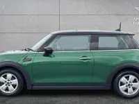 Used Mini Cooper Classic 134 HP (98 kW) 2023 Green Hatchback
