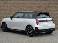 Used Mini Cooper Hatch 135 kW (184 HP) 2025 White Hatchback