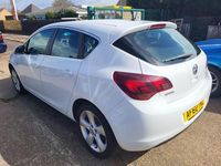 Used Vauxhall Astra SRi 2010 White Hatchback