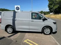 Begagnad VW Transporter Pro 2025 Grå Van