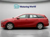 Second-hand Kia Ceed 2024 Roșu Hatchback