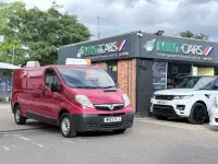 Used Vauxhall Vivaro 90 HP (66 kW) 2013 Red MPV