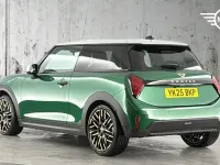Used Mini Cooper Hatch 113 kW (154 HP) 2025 Green Hatchback