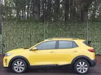 Used Kia Stonic 99 HP (72 kW) 2023 Yellow SUV