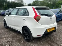 Used MG MG3 106 HP (77 kW) 2015 White Hatchback