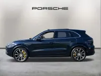 Used Porsche Cayenne 670 HP (492 kW) 2022 Blue SUV