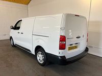 used Vauxhall Vivaro 2900 1.5d 100PS Dynamic H1 Van