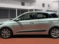 Used Hyundai i20 Premium 100 HP (73 kW) 2016 Silver Hatchback