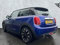 Usado Mini Cooper Exclusive 136 CV (100 kW) 2019 Azul Utilitario