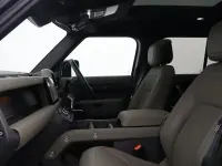 Usado Land Rover Defender HSE Dynamic 249 HP (183 kW) 2024 Cinzento SUV