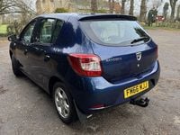 Used Dacia Sandero Lauréate 90 HP (66 kW) 2016 Blue Hatchback