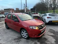 Używany Dacia Sandero Ambiance 2016 Czerwony Hatchback